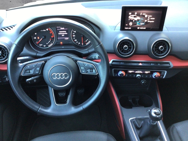 Q2 sport 1.4 TFSI NAV/LED/SHZ KLIMA LED NAVI ALU