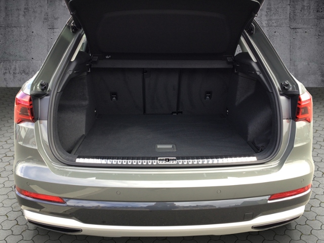 Q3 advanced 35 TFSI S-tronic