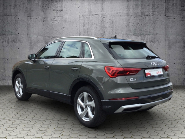 Q3 advanced 35 TFSI S-tronic