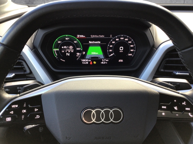 Q4 e-tron 40 MATRIX/SHZ/STH/3-Zonen KLIMA