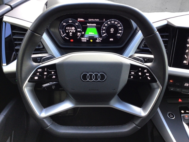 Q4 e-tron 40 MATRIX/SHZ/STH/3-Zonen KLIMA