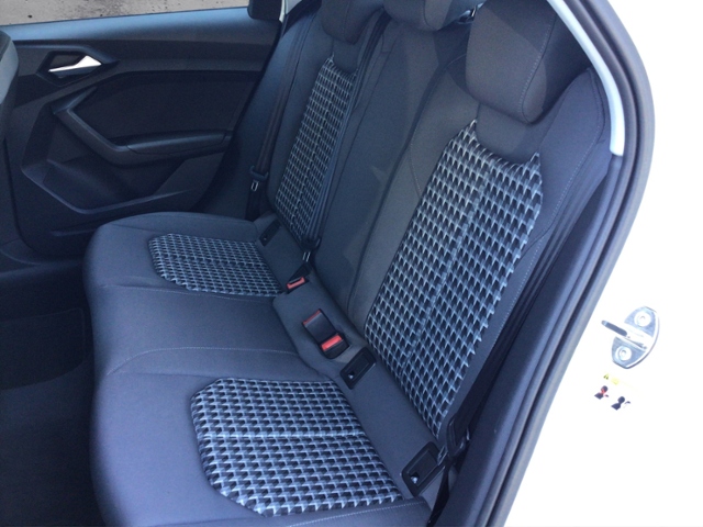 A1 Sportback 25 TFSI S-tronic LED/2-Zonen/PDC KL