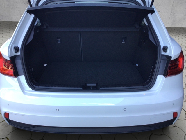 A1 Sportback 25 TFSI S-tronic LED/2-Zonen/PDC KL