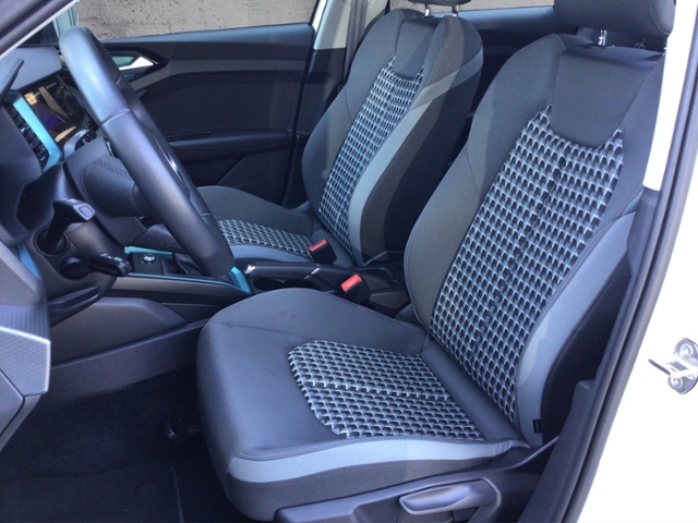 A1 Sportback 25 TFSI S-tronic LED/2-Zonen/PDC KL