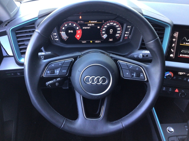 A1 Sportback 25 TFSI S-tronic LED/2-Zonen/PDC KL