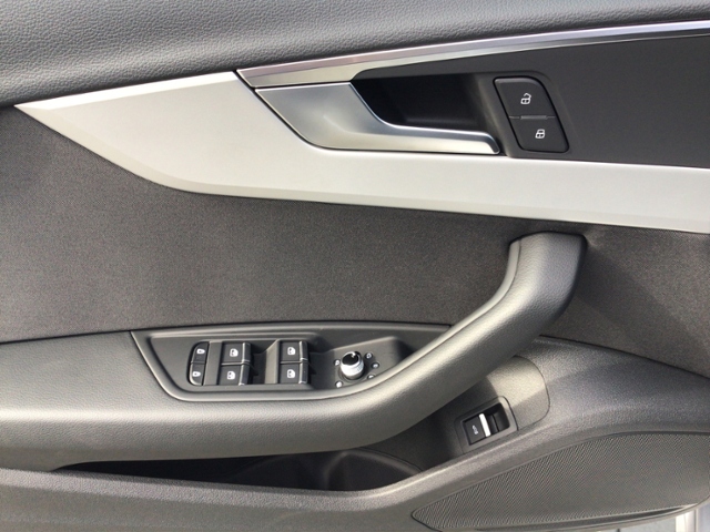 A4 Avant advanced 30 TDI S-tronic STH/Tour KLIMA