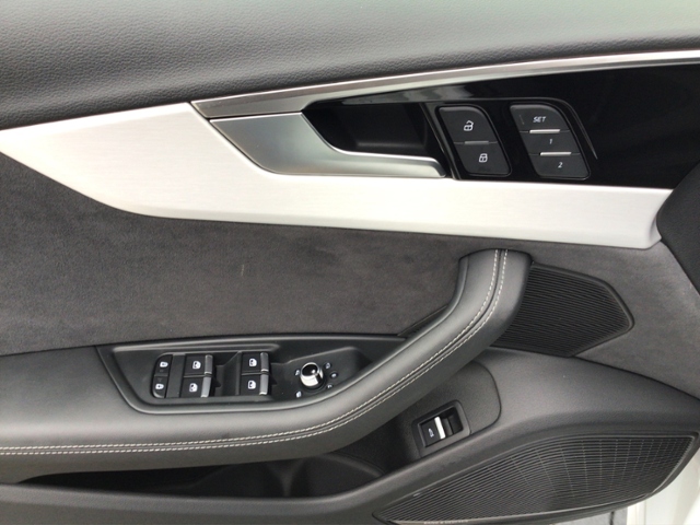 A4 Avant S line 45 TFSI quattro S-tronic PANO/ST