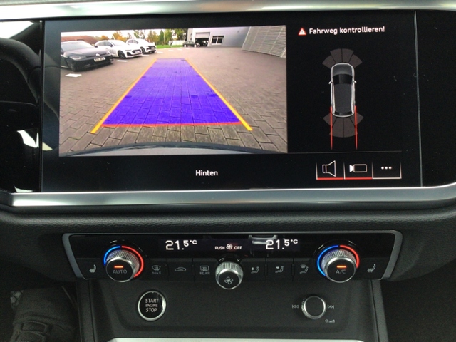 Q3 advanced 2.0TFSI qua S tron/Navi/RFK/ACC/SHZ/