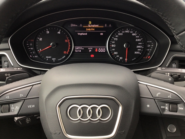 A4 allroad 40 TDI quattro S-tronic AHK ** Busine