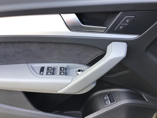 Q5 Sportback S line 55 TFSIe quattro S-tronic KL