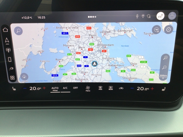 Q3 1.5 e-hybrid S-tronic SLine/LED+ KLIMA NAVI L