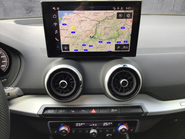 Q2 S line 40 TFSI quattro S-tronic KLIMA LED LED