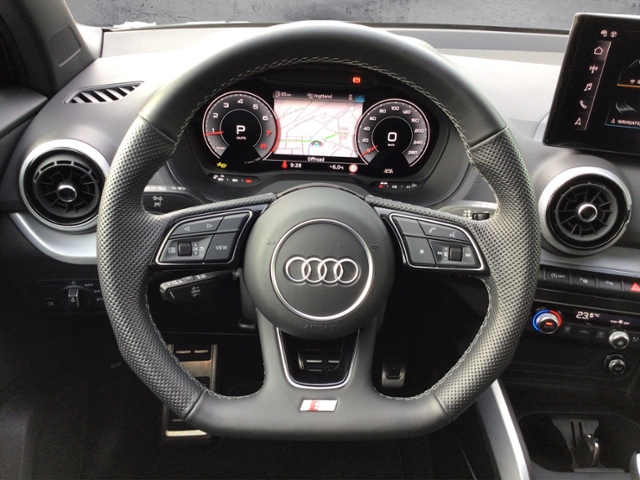 Q2 S line 40 TFSI quattro S-tronic KLIMA LED LED