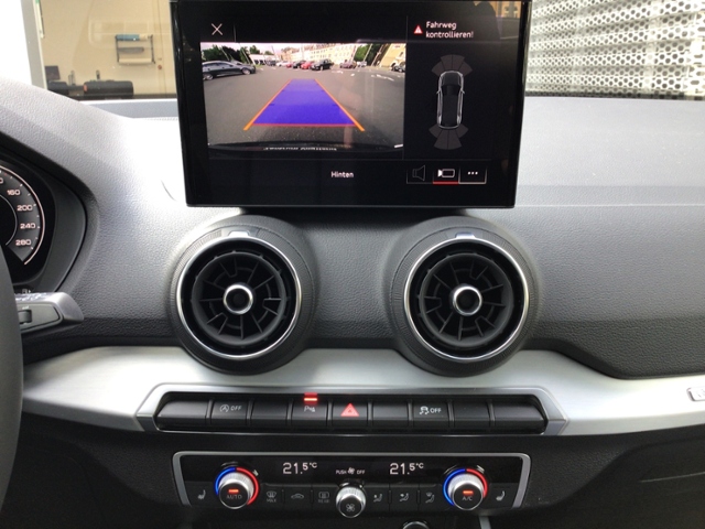 Q2 advanced 35 TFSI S-tronic Parken/SHZ KLIMA LE