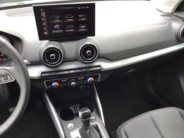 Q2 advanced 35 TFSI S-tronic Parken/SHZ KLIMA LE