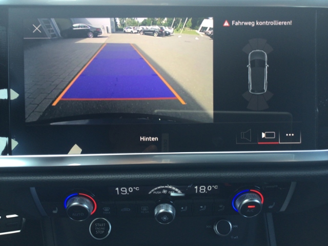 Q3 S line 35 TFSI S-tronic ACC/SHZ KLIMA LED LED