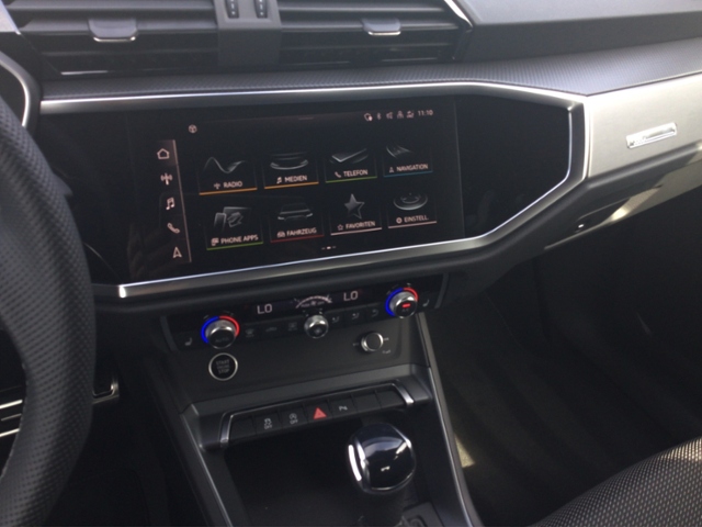 Q3 S line 35 TFSI S-tronic ACC/SHZ KLIMA LED LED