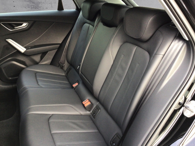 Q2 advanced 40 TFSI quattro S-tronic KLIMA LED L