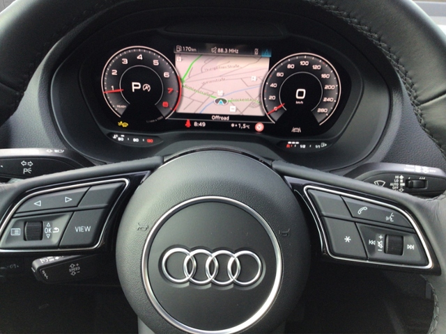Q2 advanced 40 TFSI quattro S-tronic KLIMA LED L