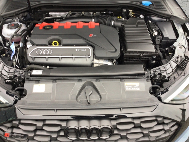 RS3 Sportback 2.5 TFSI quattro S-tronic DCC/HUD/