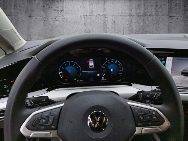 Golf VIII Variant Life 1.5 eTSI DSG BusinessPre.