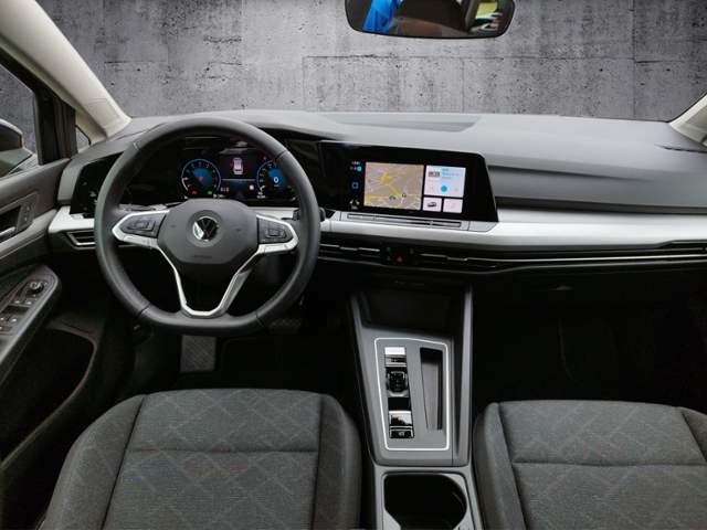 Golf VIII Variant Life 1.5 eTSI DSG BusinessPre.