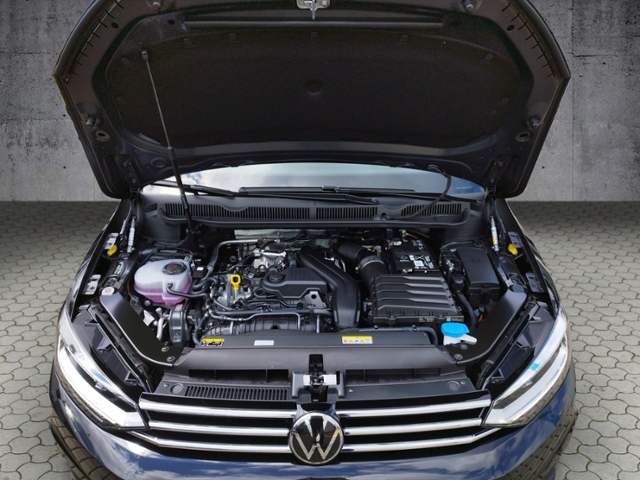 Touran Move 1.5 TSI DSG IQ.DRIVE/NAV/SHZ KLIMA L