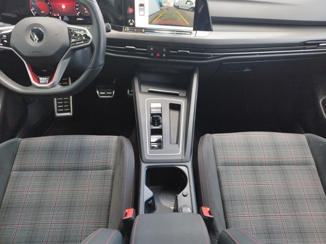 Golf VIII GTI 2.0 TSI DSG BusniessPre. NAV/SHZ K