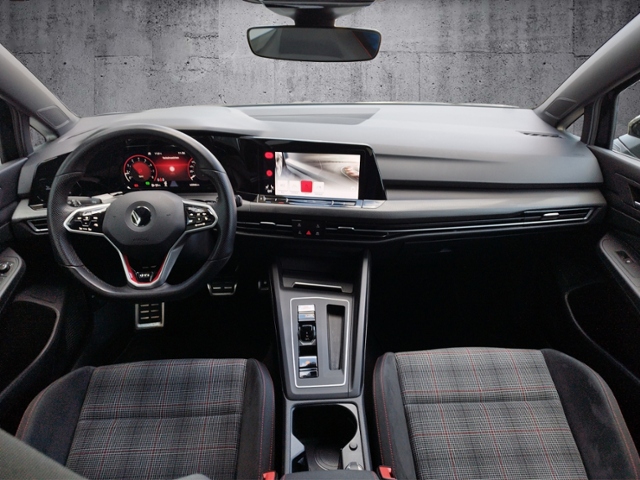 Golf VIII GTI 2.0 TSI DSG BusniessPre. NAV/SHZ K