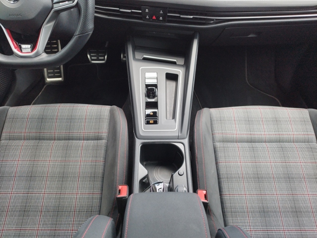 Golf VIII GTI 2.0TSI DSG Licht&Sicht/RFK/SHZ/Car