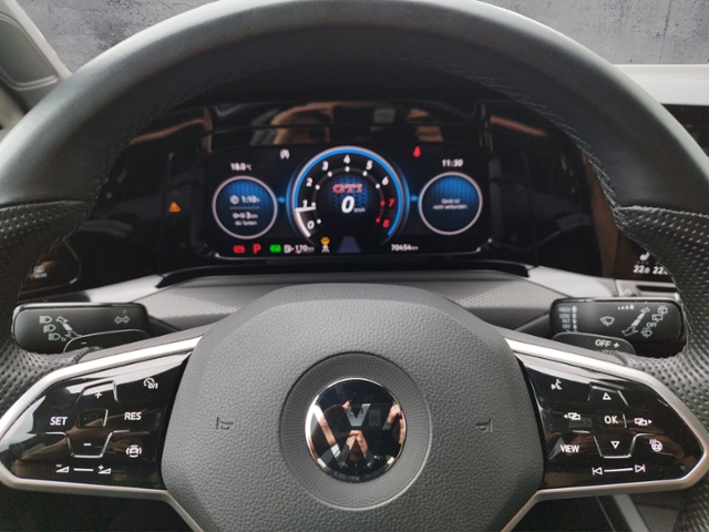 Golf VIII GTI 2.0TSI DSG Licht&Sicht/RFK/SHZ/Car