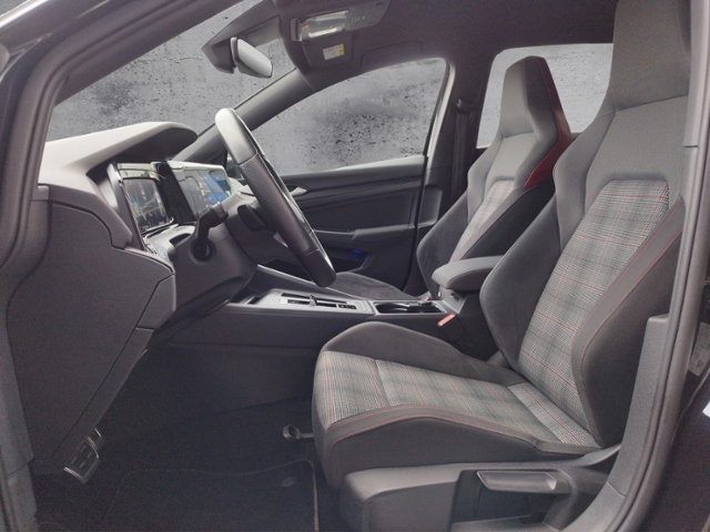 Golf VIII GTI 2.0TSI DSG Licht&Sicht/RFK/SHZ/Car