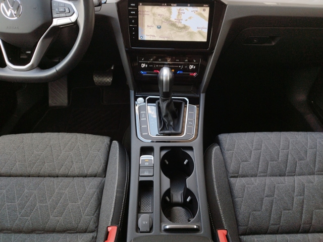 Passat Variant Business 2.0TDI DSG Navi/RFK/SHZ/