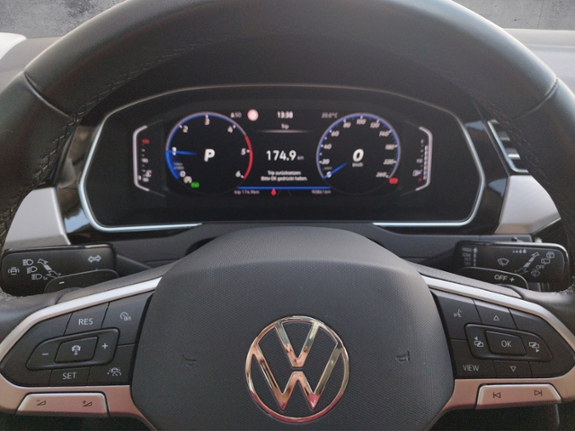 Passat Variant Business 2.0TDI DSG Navi/RFK/SHZ/