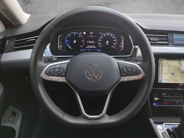 Passat Variant Business 2.0TDI DSG Navi/RFK/SHZ/