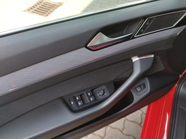 Passat Variant Business 2.0TDI DSG Navi/RFK/SHZ/