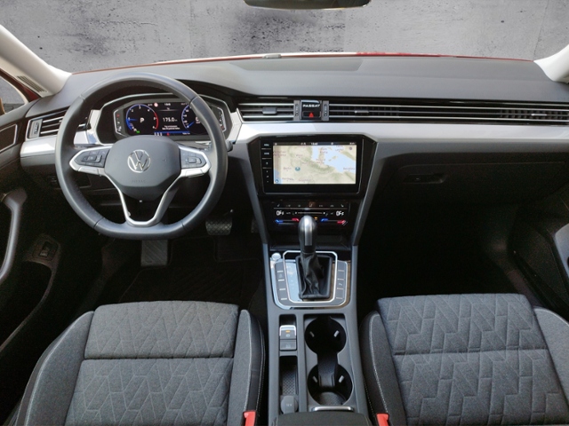 Passat Variant Business 2.0TDI DSG Navi/RFK/SHZ/