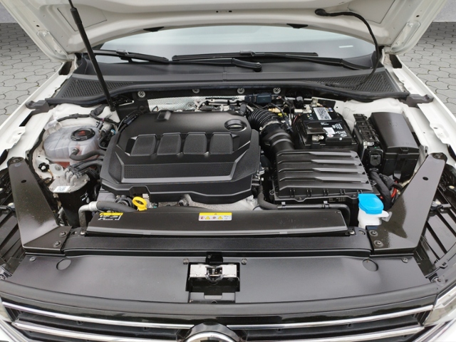 Passat Variant Basis 2.0TDI DSG/Navi/RFK/3-Zonen