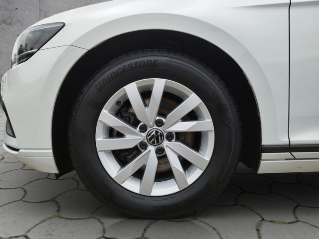 Passat Variant Basis 2.0TDI DSG/Navi/RFK/3-Zonen