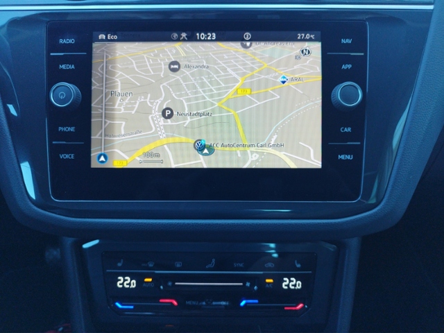 Tiguan Life 2.0TDI 4Motion DSG/Business/AHK/Navi