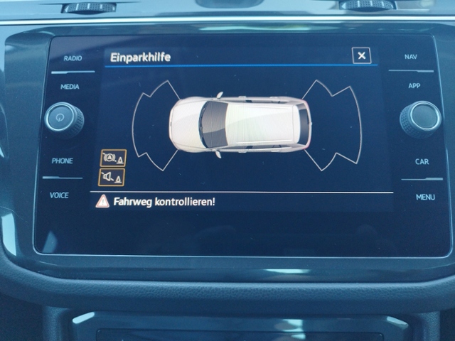 Tiguan Life 2.0TDI 4Motion DSG/Business/AHK/Navi