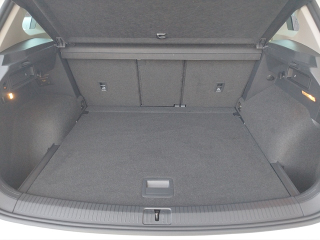 Tiguan Life 2.0TDI 4Motion DSG/Business/AHK/Navi