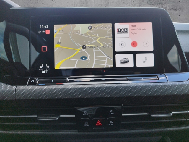 Golf VIII R-line 1.5TSI DSG IQ.Light/NAV/3ZK/Car