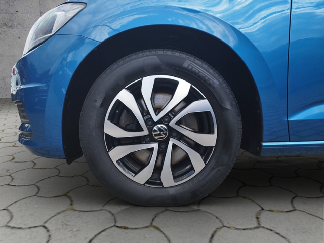 Touran Active 2.0TDI DSG NAV/SHZ/3ZK/Carplay KLI