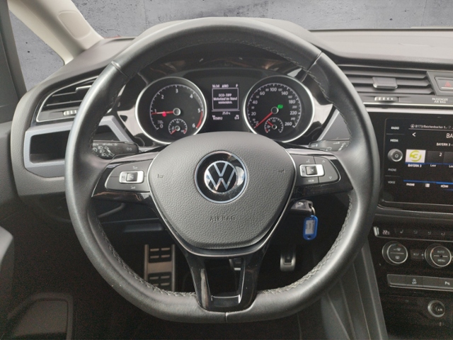 Touran Active 2.0TDI DSG NAV/SHZ/3ZK/Carplay KLI