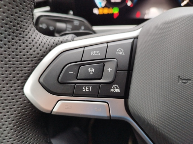 Passat Variant R-line 2.0 TDI DSG Black/IQ.DRIVE