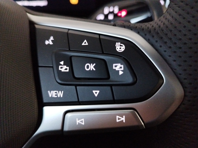 Passat Variant R-line 2.0 TDI DSG Black/IQ.DRIVE