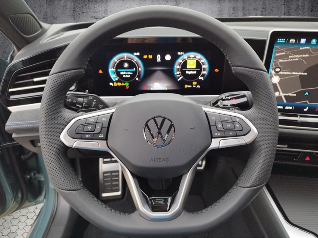 Passat Variant R-line 2.0 TDI DSG Black/IQ.DRIVE