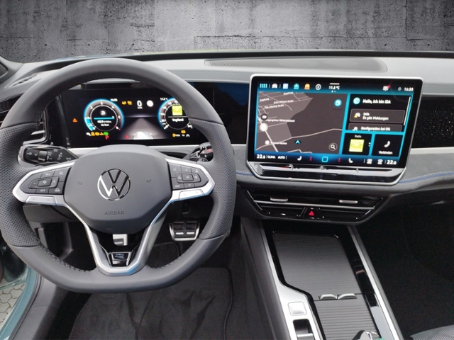 Passat Variant R-line 2.0 TDI DSG Black/IQ.DRIVE