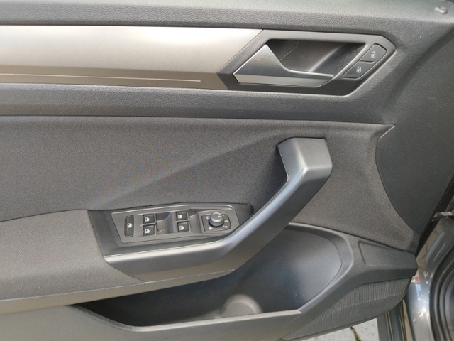 T-Roc Style 1.0 TSI LED/SHZ/ACC/Blind KLIMA ALU